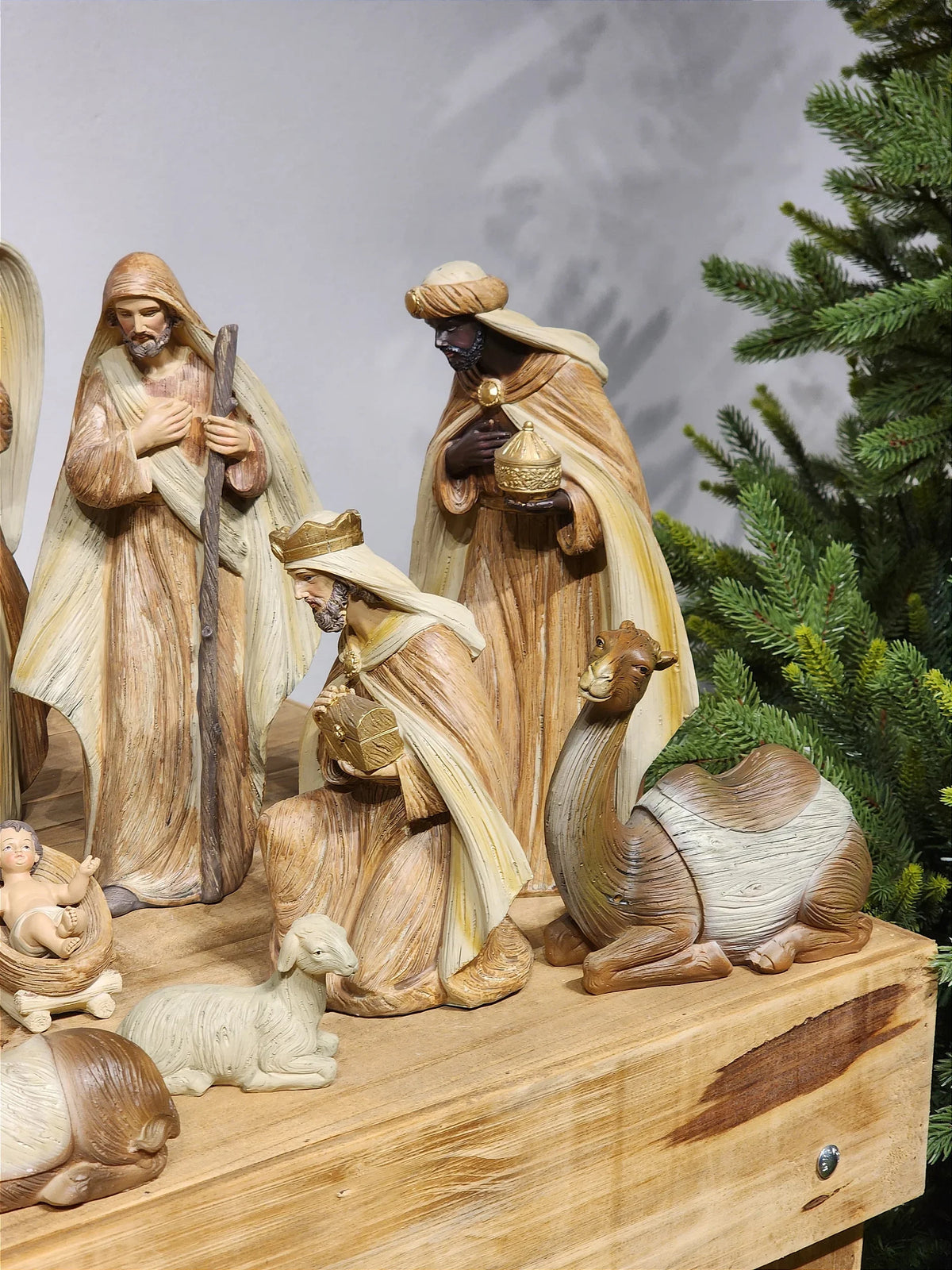 Presépio em Resina Marrom • 12 Peças • 30cm