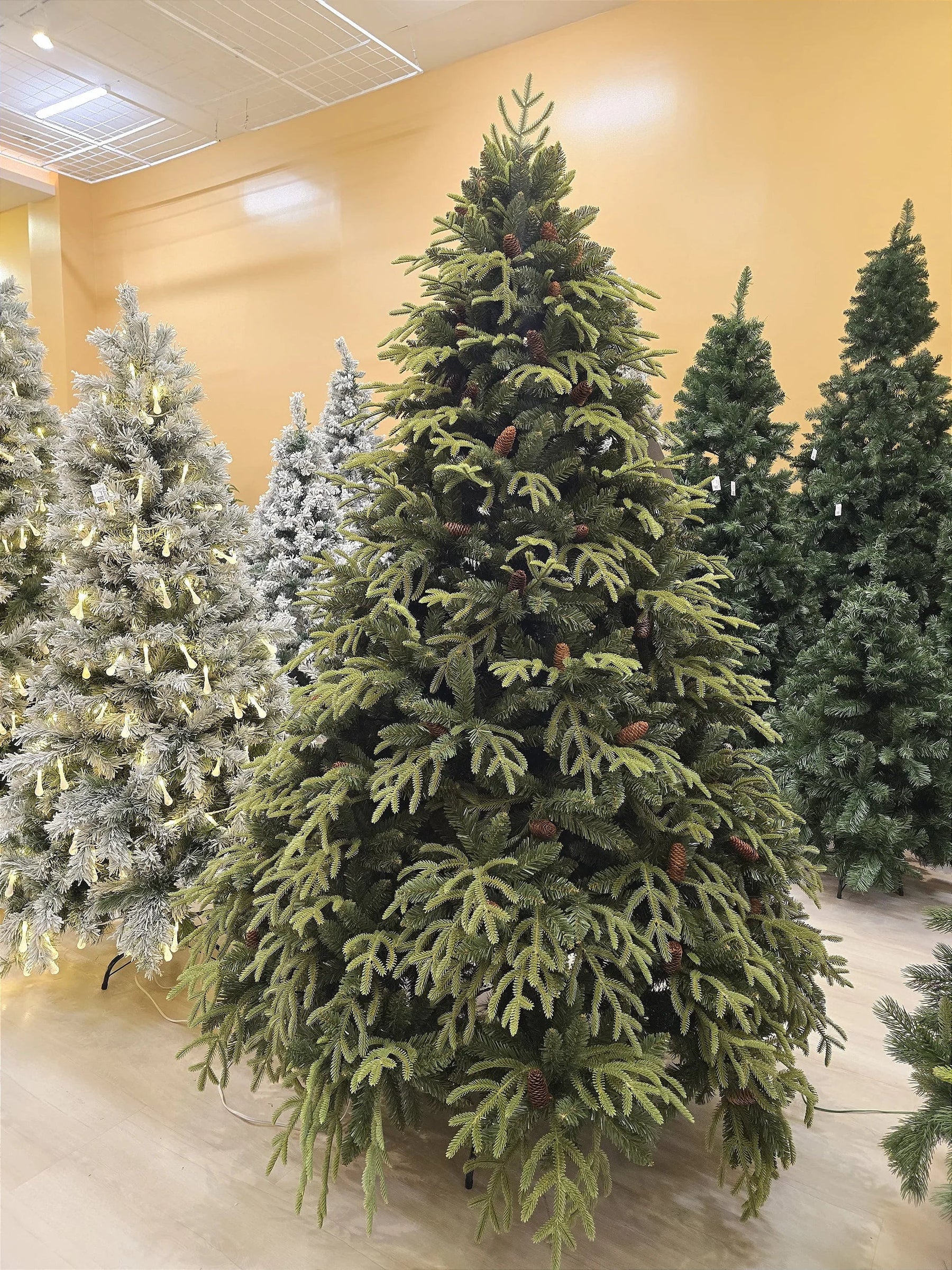 Árvore de Natal Pinheiro Super Realista Santorini 2,10m 4428 Galhos